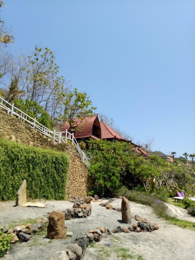 Stairway To Heaven Bungalows And Restaurant Amed Eksteriør billede